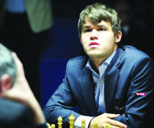 В случае победы Карлсена в матче, он станет самым молодым чемпионом мира в истории, побив на полгода рекорд Михаила Таля